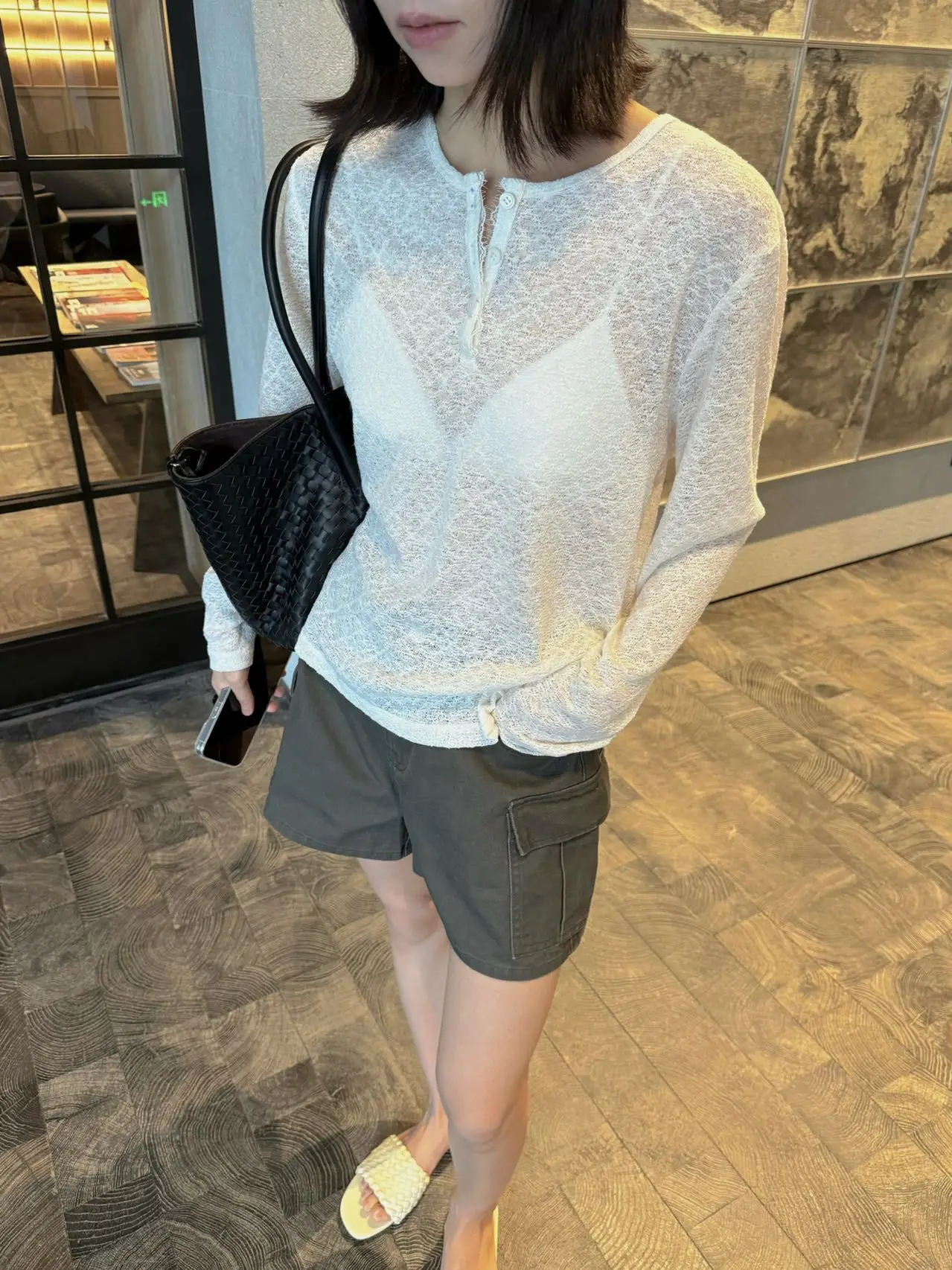 Lilian Ultra-Thin Texture Long Sleeve T-Shirt Lace Patchwork Neckline round Neck Casual Women's Fashion Spring Summer Top
Lilian Ultra-Thin Texture Long Sleeve T-Shirt Lace Patchwork Neckline round Neck Casual Women's Fashion Spring Summer Top