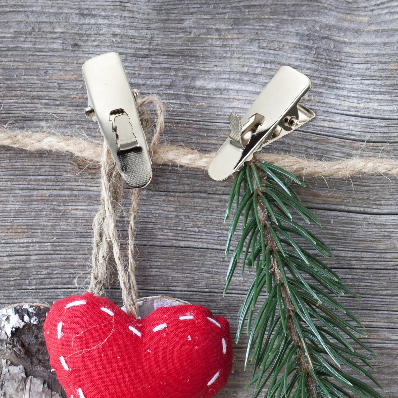 100Pcs Xmas Flower Decor Clips Reliable Metal Crafts Clip for Christmas Adornment 2.5x0.5x0.4cm Iron Clip
100Pcs Xmas Flower Decor Clips Reliable Metal Crafts Clip for Christmas Adornment 2.5x0.5x0.4cm Iron Clip