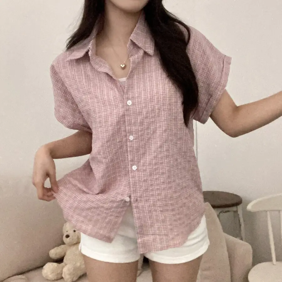 Summer 2026 Dongda Gate Classic Plaid Pleated Short Sleeve Shirt Women's Top Single Button French Style Cotton Polyester Blend
Summer 2026 Dongda Gate Classic Plaid Pleated Short Sleeve Shirt Women's Top Single Button French Style Cotton Polyester Blend