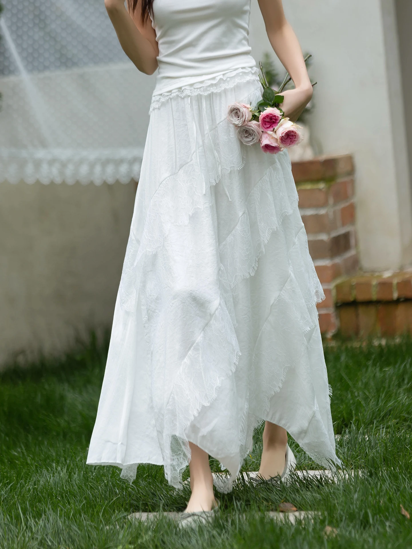 White Lace Asymmetrical Half Skirt Women's Summer New Design Fairy Long Dress Simple Color Left Bank Design High Waist Cotton...
White Lace Asymmetrical Half Skirt Women's Summer New Design Fairy Long Dress Simple Color Left Bank Design High Waist Cotton...