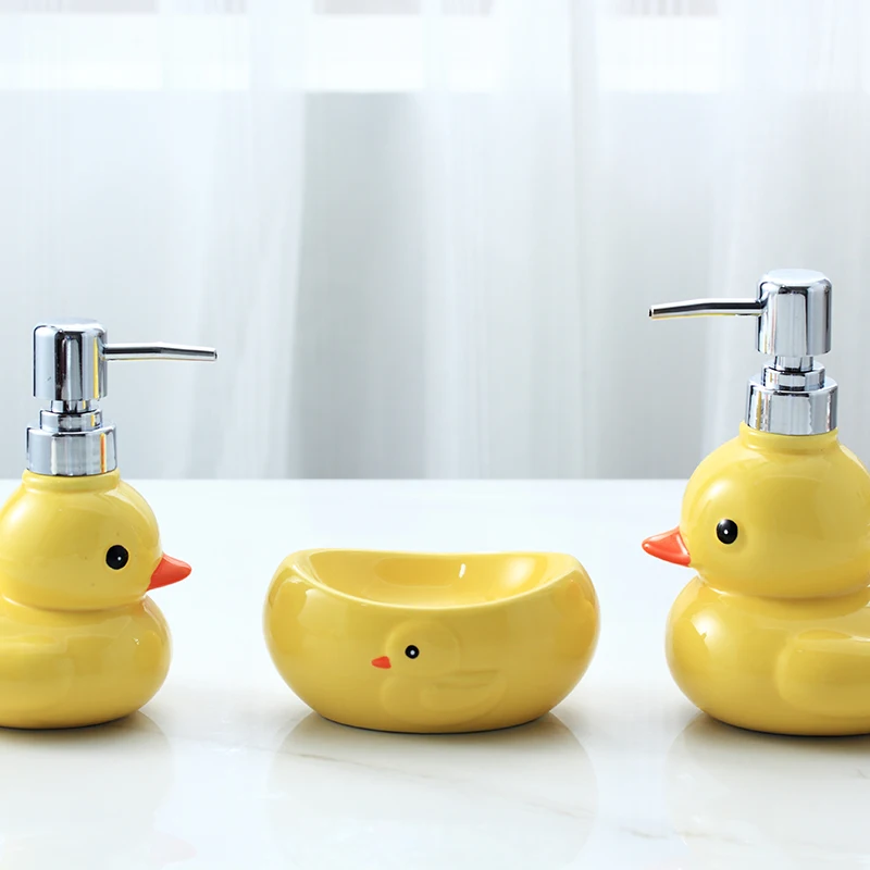 Creative cartoon cute size yellow duck lotion bottleSoap dispenser Ceramic hand sanitizer bottle Bathroom separate bottle
Creative cartoon cute size yellow duck lotion bottleSoap dispenser Ceramic hand sanitizer bottle Bathroom separate bottle