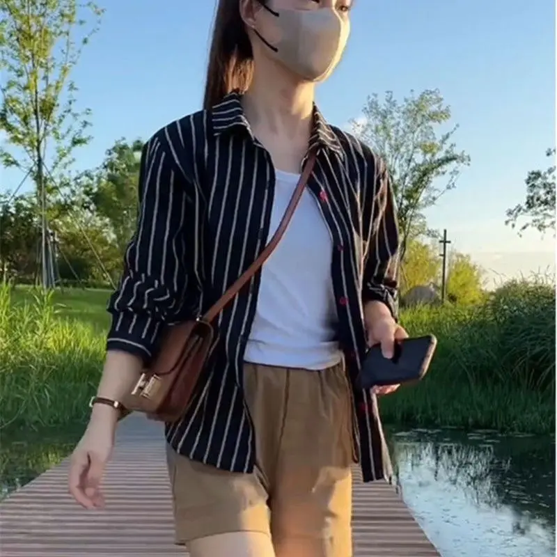 Korean Style Striped Loose Long Sleeve Women's Shirt Spring Autumn New Sweet Fashion Slimming Versatile Cardigan Coat Trendy
Korean Style Striped Loose Long Sleeve Women's Shirt Spring Autumn New Sweet Fashion Slimming Versatile Cardigan Coat Trendy