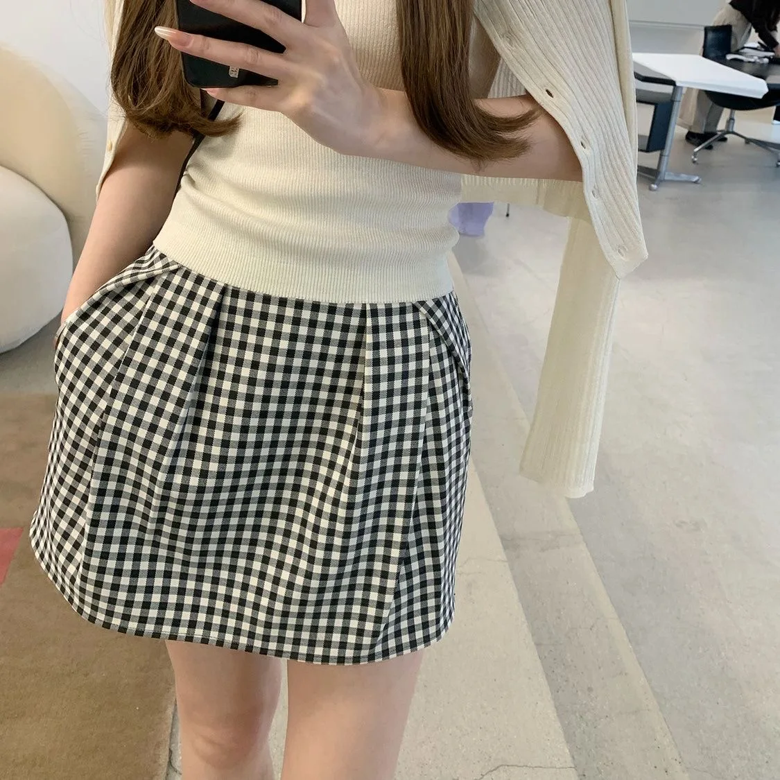 High Waist A-Line Skirt Women's Color Floral Print Short Skirt Versatile Spring Summer Autumn Fashion Set
High Waist A-Line Skirt Women's Color Floral Print Short Skirt Versatile Spring Summer Autumn Fashion Set