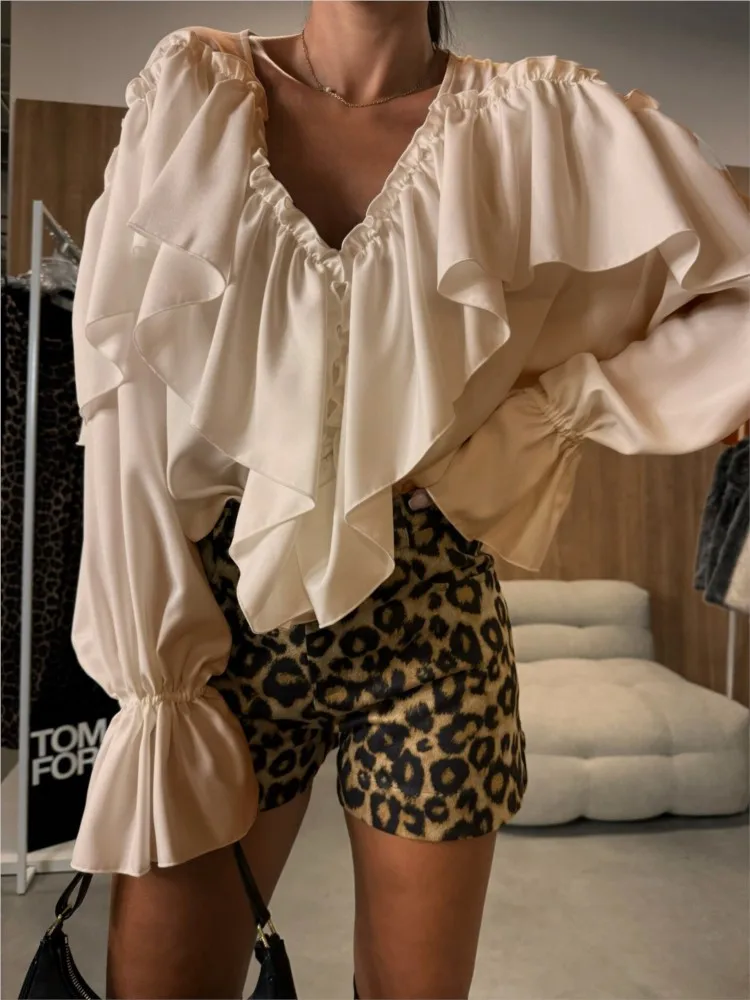Autumn New Women Casual Top Shirt Fashion Elegant Deep V Neck Long Sleeve Ruffles Loose Office Holiday Womens Tops And Blouses
Autumn New Women Casual Top Shirt Fashion Elegant Deep V Neck Long Sleeve Ruffles Loose Office Holiday Womens Tops And Blouses
