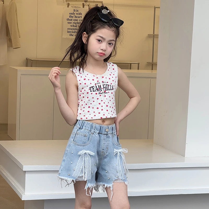2026 Summer Girl's Pearl Jeans New Children's Bow Piercing Short Jeans Boys' Beach Sports Shorts Pants
2026 Summer Girl's Pearl Jeans New Children's Bow Piercing Short Jeans Boys' Beach Sports Shorts Pants