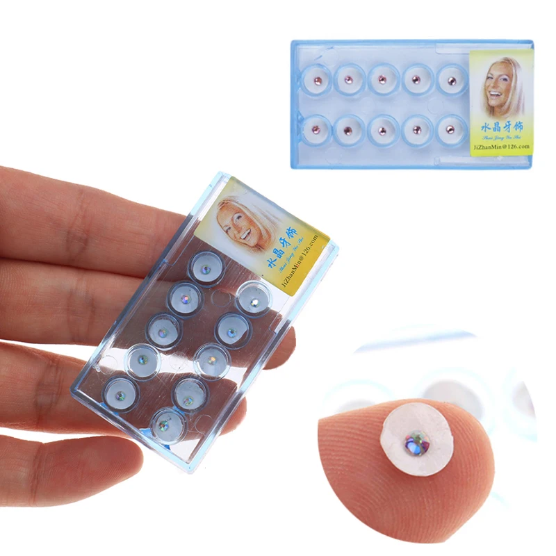 Декоративные украшения для зубов: бриллианты, кристаллы, драгоценные камни. Красивые, сияющие, для гигиены полости рта.
Декоративные украшения для зубов: бриллианты, кристаллы, драгоценные камни. Красивые, сияющие, для гигиены полости рта.