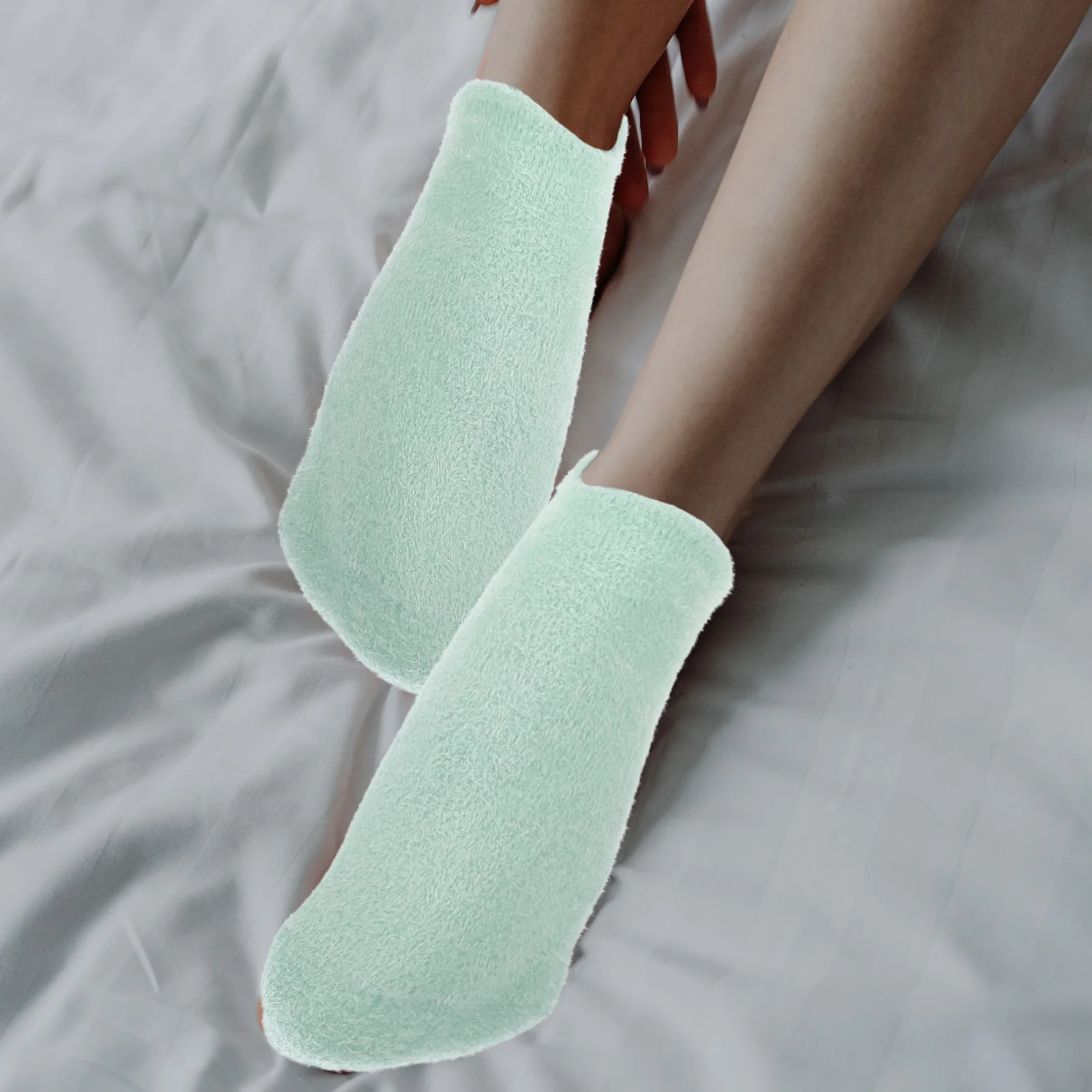 2 Pairs Green Yarn Gel Socks Gloves Women Dry Hand Foot Care Moisturizing Lotion Overnight Footwear Tools
2 Pairs Green Yarn Gel Socks Gloves Women Dry Hand Foot Care Moisturizing Lotion Overnight Footwear Tools