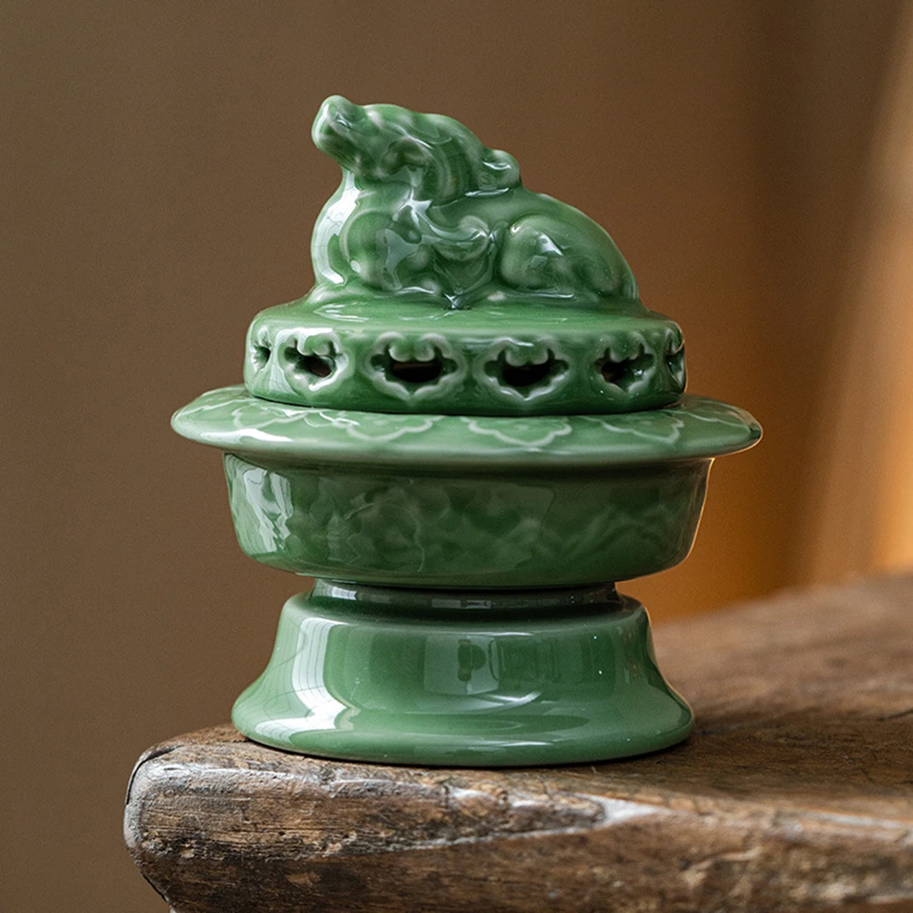 Ceramic 300-degree high-temperature electric incense burner, Plug-in style aroma burner, Essential oil aromatherapy ornament
Ceramic 300-degree high-temperature electric incense burner, Plug-in style aroma burner, Essential oil aromatherapy ornament