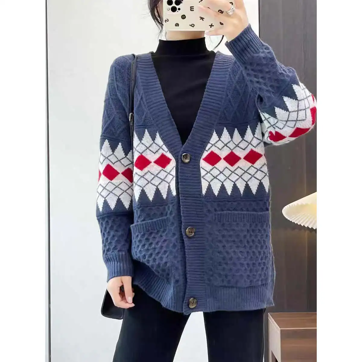 Ladies V-Ne Knitted Sweater Coat Long Sve Button-Up Cardigan Faionable Wrap Spring Autumn New Sle Warmth Heating Pur...
Ladies V-Ne Knitted Sweater Coat Long Sve Button-Up Cardigan Faionable Wrap Spring Autumn New Sle Warmth Heating Pur...
