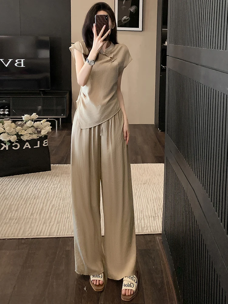 Elegant Retro Casual Set Women's Summer New Chinese Style Buttoned Asymmetrical Top Wide Leg Pants Fashionable Two-Piece Set
Elegant Retro Casual Set Women's Summer New Chinese Style Buttoned Asymmetrical Top Wide Leg Pants Fashionable Two-Piece Set