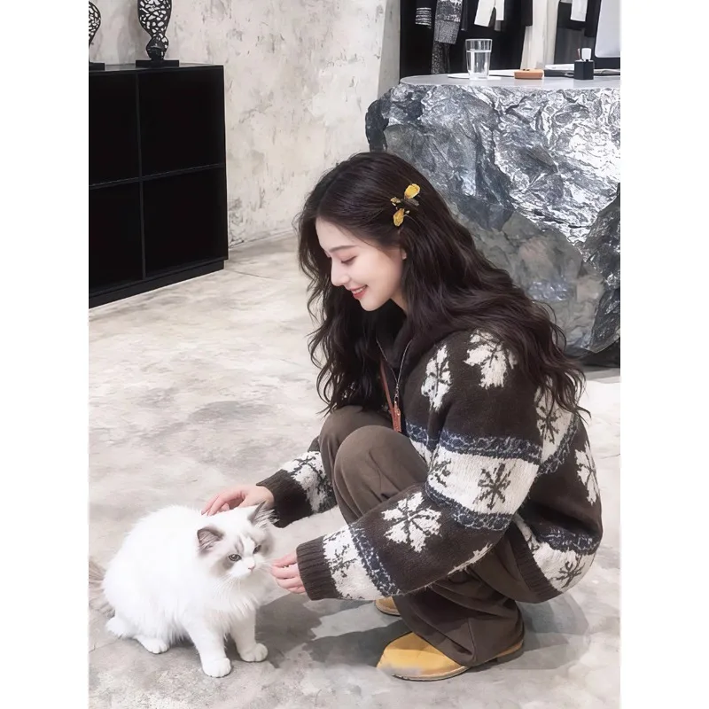 Кардиганы Y2K в стиле эмо, женские осенние мягкие свитера с воротником-стойкой, контрастные, классические, асимметричные, свободного кроя, с пышными рукавами, в стиле фейрикор, с подкладкой, винтажные
Кардиганы Y2K в стиле эмо, женские осенние мягкие свитера с воротником-стойкой, контрастные, классические, асимметричные, свободного кроя, с пышными рукавами, в стиле фейрикор, с подкладкой, винтажные