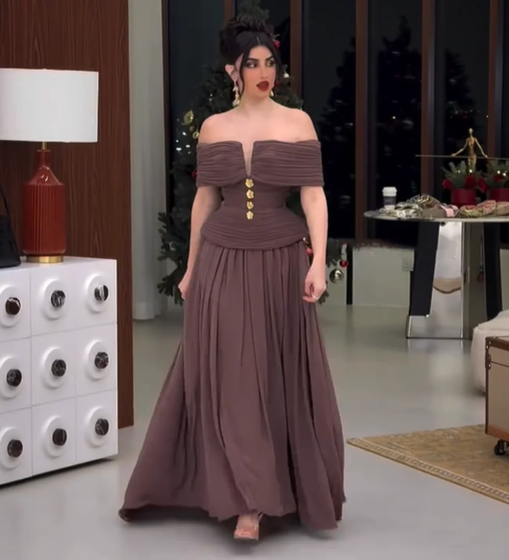 Customized Elegant Chiffon Pleat Sequined A-line Off-the-shoulder Long Bespoke Occasion Prom Dresses High Quality
Customized Elegant Chiffon Pleat Sequined A-line Off-the-shoulder Long Bespoke Occasion Prom Dresses High Quality