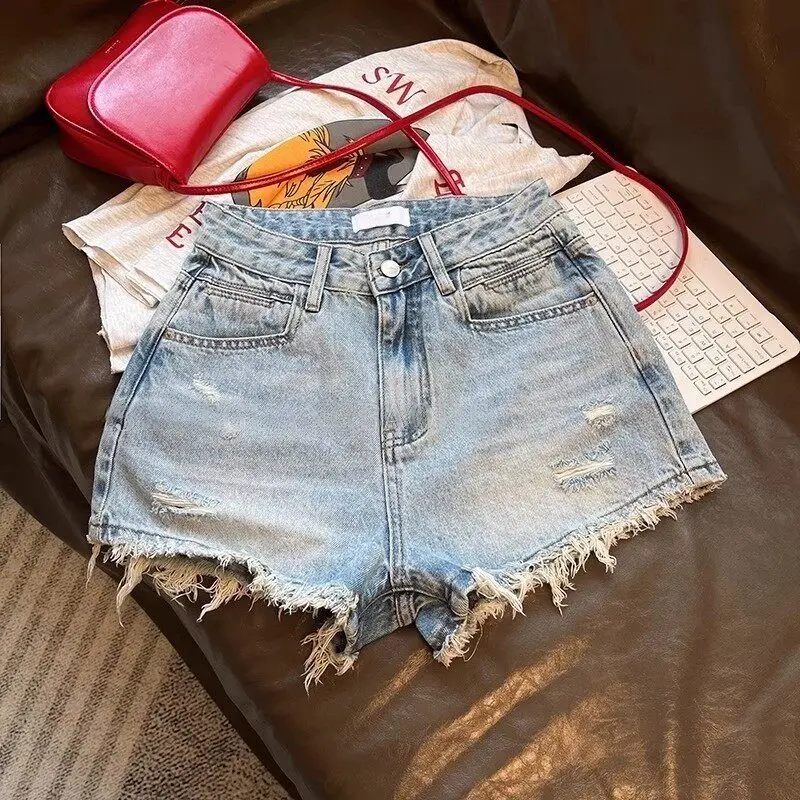 Light Blue High Waist Ripped Denim Shorts Women's Summer Fashion Frayed Hem Long Leg Illusion Korean Style Student Hot Pants
Light Blue High Waist Ripped Denim Shorts Women's Summer Fashion Frayed Hem Long Leg Illusion Korean Style Student Hot Pants