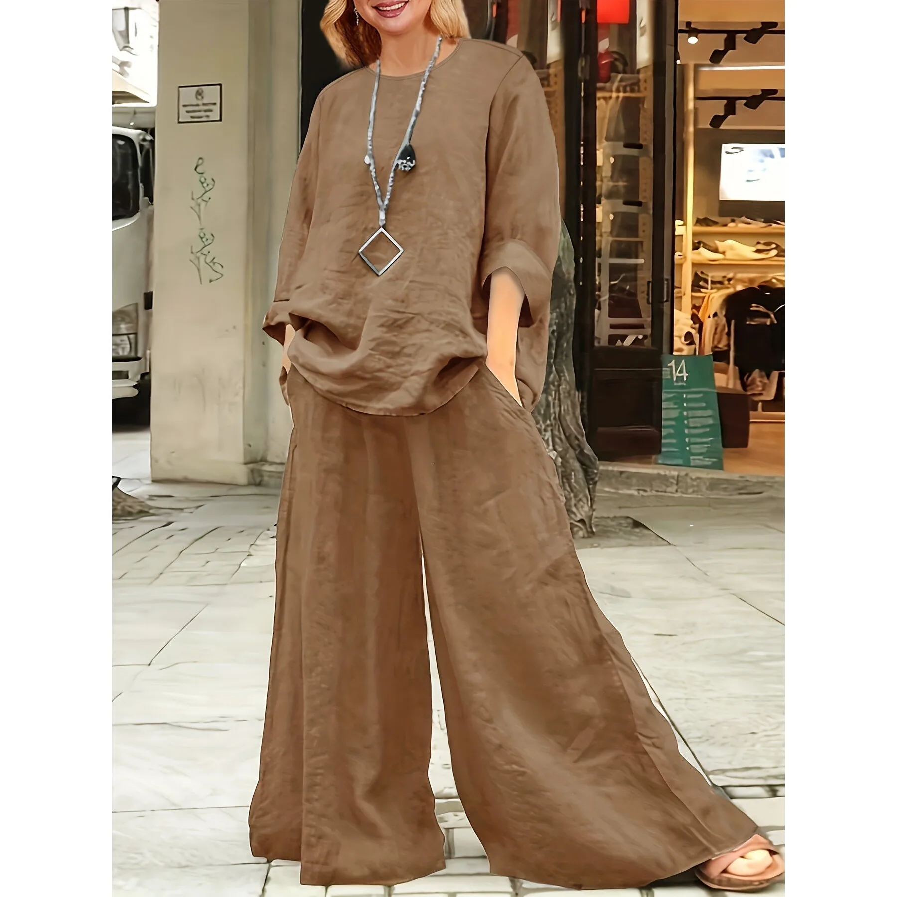 Street Style Two Piece Set I 26092 Fashionable Casual Women's Suiting Ensemble Outerwear Bottoms Included 100% Other Material
Street Style Two Piece Set I 26092 Fashionable Casual Women's Suiting Ensemble Outerwear Bottoms Included 100% Other Material