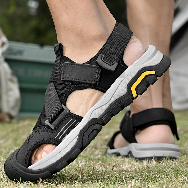 Men's Sandals 2025 New Summer Style Breathable for Outdoor Wear Casual and Sporty Toe-Covered Slippers Soft-Soled Men Suitable
Men's Sandals 2025 New Summer Style Breathable for Outdoor Wear Casual and Sporty Toe-Covered Slippers Soft-Soled Men Suitable