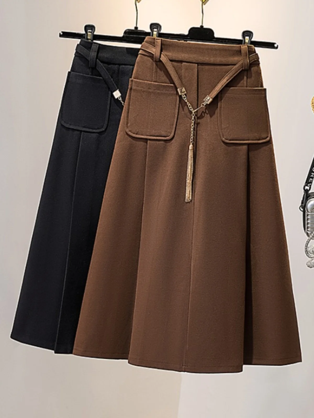 Autumn Winter Women Woolen Skirts High Waist Solid Color A-line Wool Skirt Versatile Large Size Ladies Skirt
Autumn Winter Women Woolen Skirts High Waist Solid Color A-line Wool Skirt Versatile Large Size Ladies Skirt