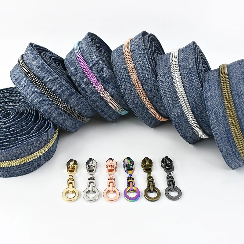 2/5M 5# Meetee Nylon Zipper Tape with Zippers Sliders for Bag Clothing Pocket Zip Roll DIY Sewing Handbag Decor Zips Repair Kits
2/5M 5# Meetee Nylon Zipper Tape with Zippers Sliders for Bag Clothing Pocket Zip Roll DIY Sewing Handbag Decor Zips Repair Kits
