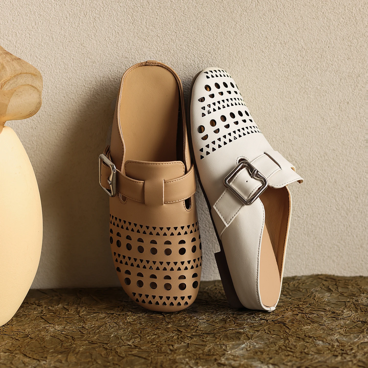 Genuine Leather Sheepskin Women Mules, Round Toe Slip-on Women Slippers,Hollow out Women's Sandals, Fashion Flats Women Shoes
Genuine Leather Sheepskin Women Mules, Round Toe Slip-on Women Slippers,Hollow out Women's Sandals, Fashion Flats Women Shoes