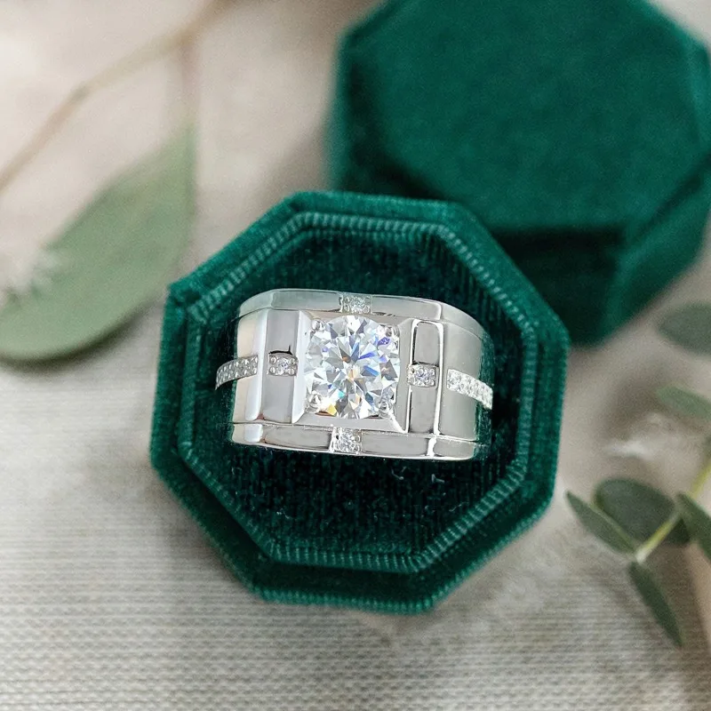 KNB 1CT модные сертифицированные обручальные кольца с муассанитом и бриллиантами для мужчин, настоящее серебро 925 пробы, подарок на годовщину, ювелирные изделия
KNB 1CT модные сертифицированные обручальные кольца с муассанитом и бриллиантами для мужчин, настоящее серебро 925 пробы, подарок на годовщину, ювелирные изделия