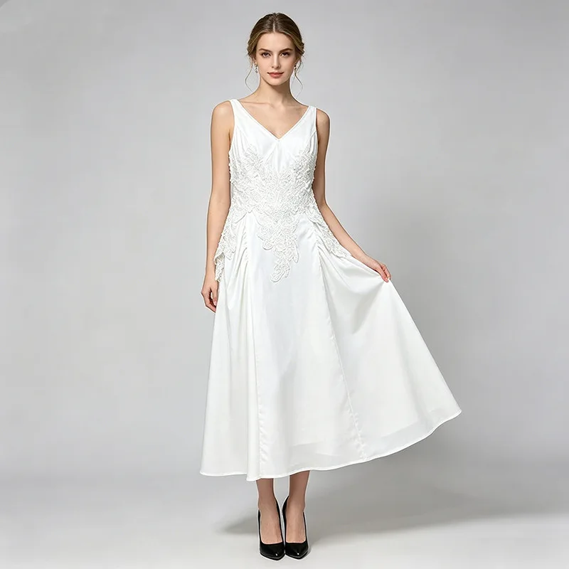 White V-Neck Fashion Dresses Sleeveless Lace Patchwork High Waist A-Line Slim Midi Dress Formal Evening Party Gowns Female
White V-Neck Fashion Dresses Sleeveless Lace Patchwork High Waist A-Line Slim Midi Dress Formal Evening Party Gowns Female