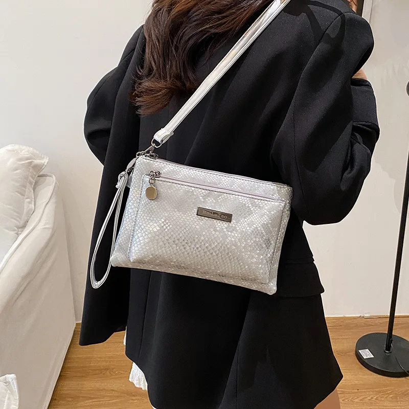 2025 New Women's Soft Leather Crossbody Bag - Casual Shoulder Purse for Middle-Aged, Trendy & Versatile Everyday Handbag
2025 New Women's Soft Leather Crossbody Bag - Casual Shoulder Purse for Middle-Aged, Trendy & Versatile Everyday Handbag