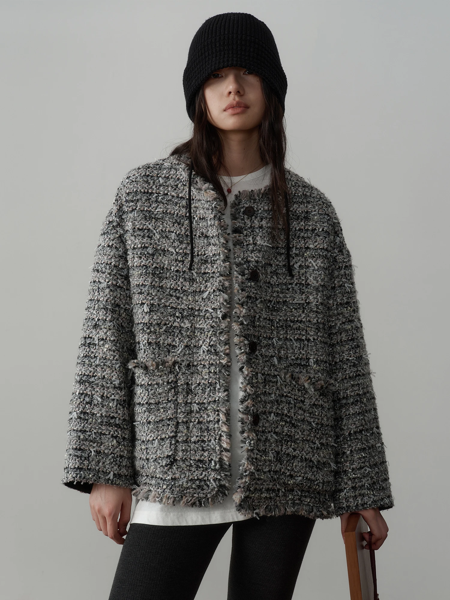 Женское шерстяное пальто Tfa: комфорт и тепло, осенне-зимняя новинка с бахромой, универсальный модный дизайн, длинный рукав
Женское шерстяное пальто Tfa: комфорт и тепло, осенне-зимняя новинка с бахромой, универсальный модный дизайн, длинный рукав