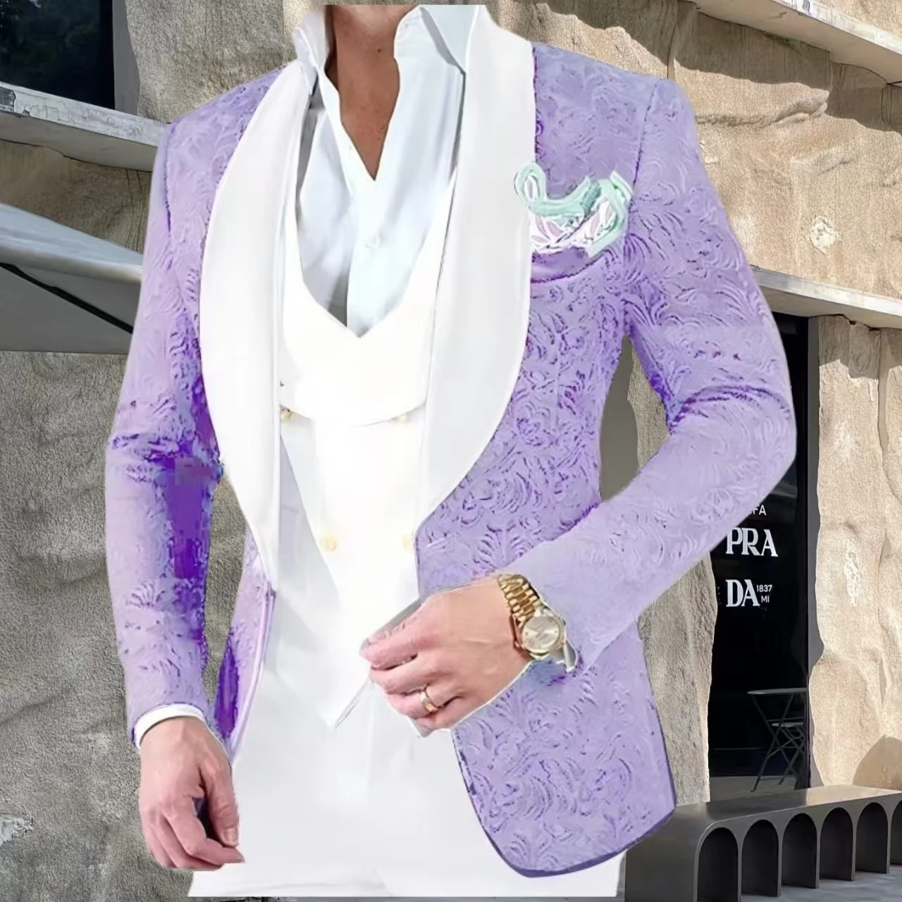 Full men's suits 3 pieces Blazer Vest And Pants set Made Purple Jacquard Smoking Tuxedo Jacket stage costume
Full men's suits 3 pieces Blazer Vest And Pants set Made Purple Jacquard Smoking Tuxedo Jacket stage costume