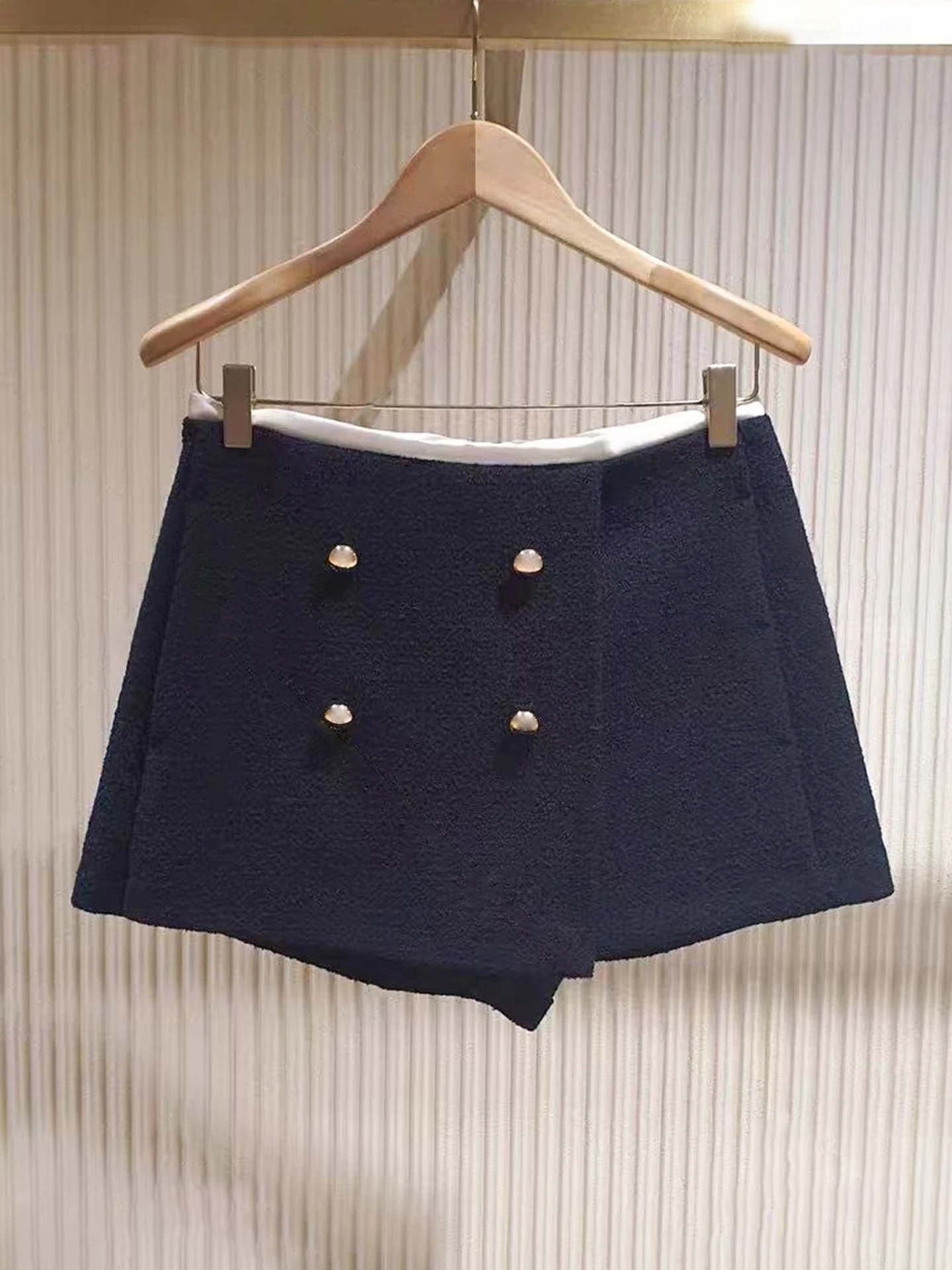 Юбка-брюки А-силуэта с высокой талией для женщин, повседневные универсальные прямые брюки с высокой талией, для работы, однотонные
Юбка-брюки А-силуэта с высокой талией для женщин, повседневные универсальные прямые брюки с высокой талией, для работы, однотонные