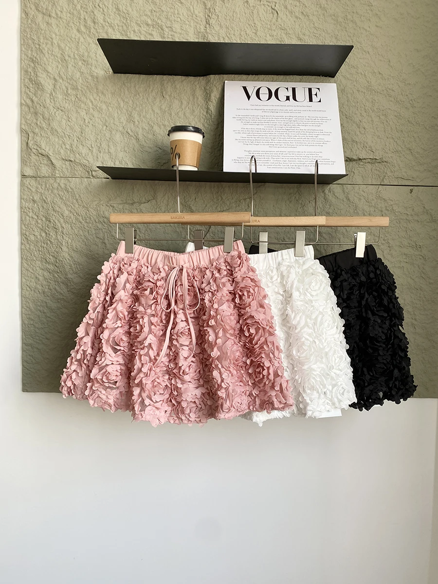 Women's Elegant Elastic Waist 3d Flowers A Line Short Skirt Lady Summer High Waist Floral Solid Color Short Skirt
Women's Elegant Elastic Waist 3d Flowers A Line Short Skirt Lady Summer High Waist Floral Solid Color Short Skirt