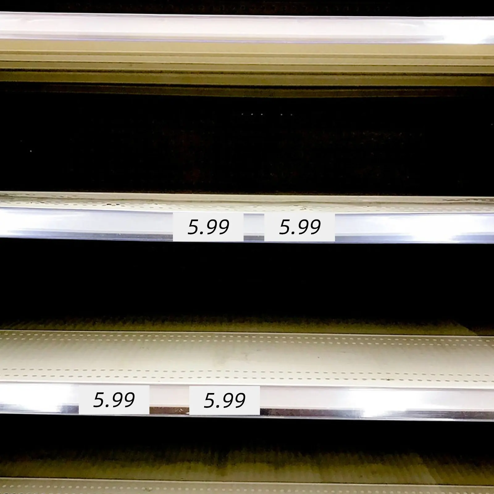 500Pcs Blank Price Labels 75x35mm White Plastic Rewritable Display Tags Dry Erase Retail Shelf Price Labels Supermarket
500Pcs Blank Price Labels 75x35mm White Plastic Rewritable Display Tags Dry Erase Retail Shelf Price Labels Supermarket