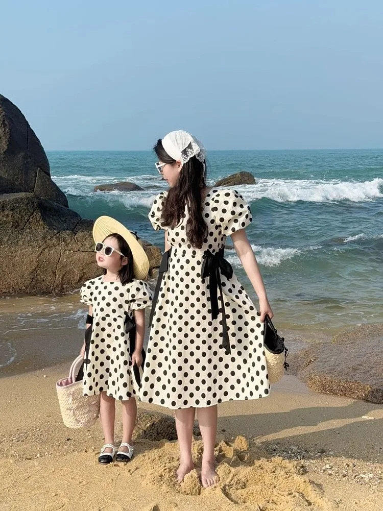 Mom And Daughters Matching Clothes Bow Dot Girls Dress Mom Women Dot Frech Style Dot Dress Causal Kid Girls Costume
Mom And Daughters Matching Clothes Bow Dot Girls Dress Mom Women Dot Frech Style Dot Dress Causal Kid Girls Costume