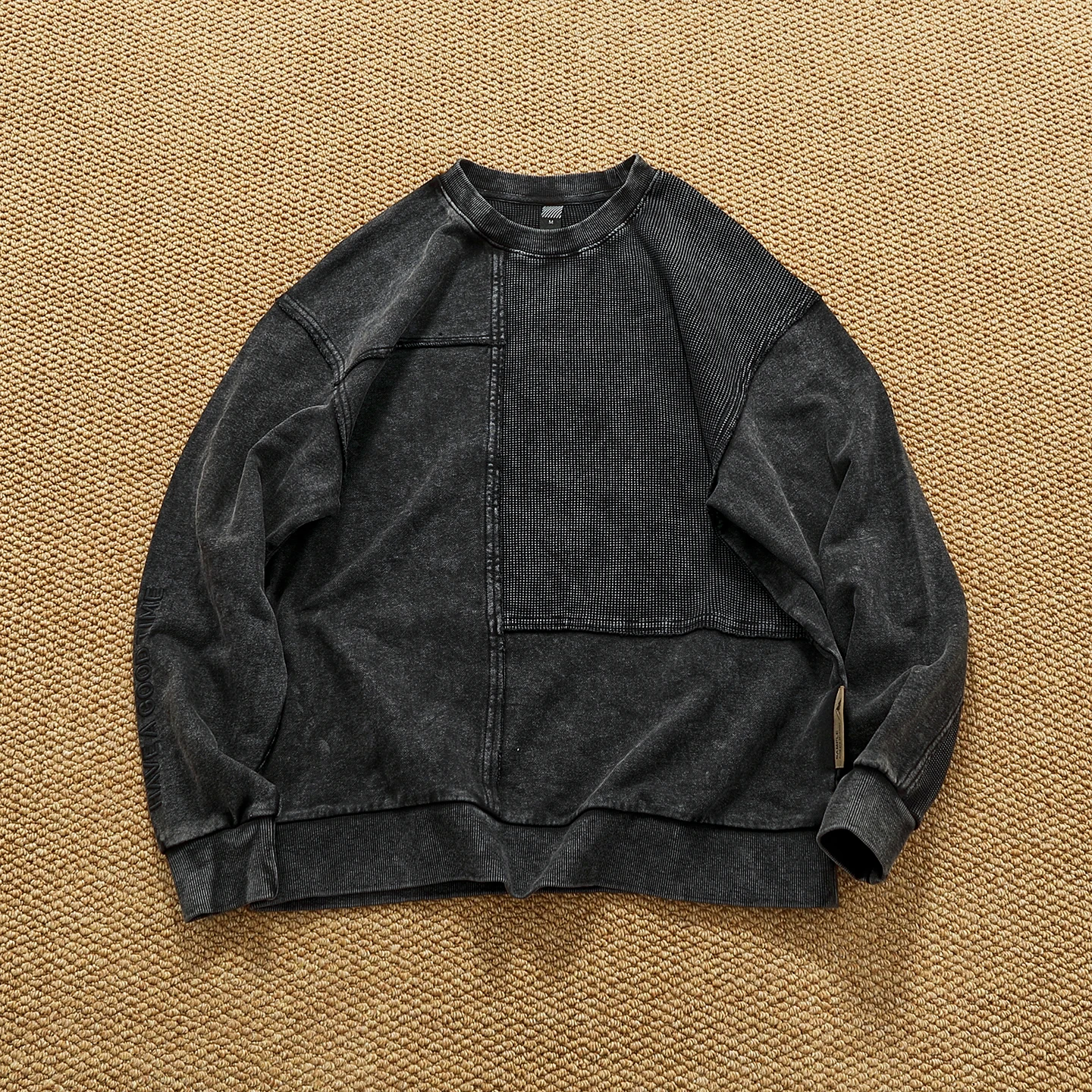 2025 Autumn New American Retro Asymmetric Splicing Sweatshirts Men's 100% Cotton Fashion Hoodies Casual High Quality Pullovers
2025 Autumn New American Retro Asymmetric Splicing Sweatshirts Men's 100% Cotton Fashion Hoodies Casual High Quality Pullovers