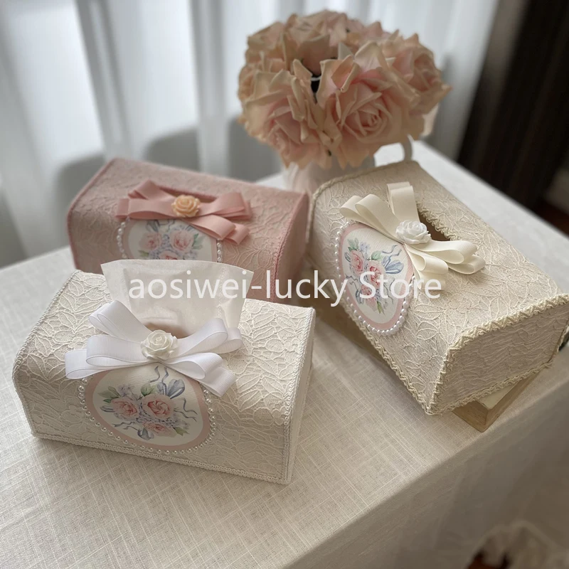 Романтическая коробка для салфеток, рисовая белая вышитая кружевная коробка для салфеток, элегантная ткань с жемчужным бантом, бытовой ящик для автомобиля, ящик для хранения
Романтическая коробка для салфеток, рисовая белая вышитая кружевная коробка для салфеток, элегантная ткань с жемчужным бантом, бытовой ящик для автомобиля, ящик для хранения