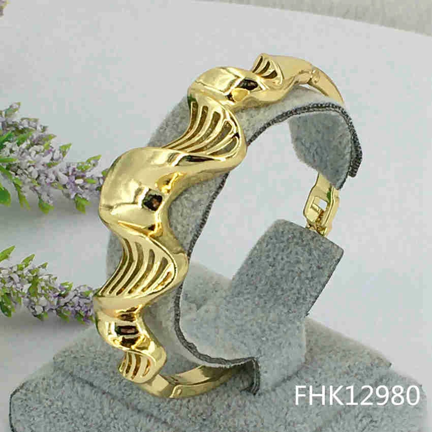 Yuminglai Fashion Luxury Bracelet Dubai Jewelry Accessories Superior Quality Bracelet FHK12980
Yuminglai Fashion Luxury Bracelet Dubai Jewelry Accessories Superior Quality Bracelet FHK12980