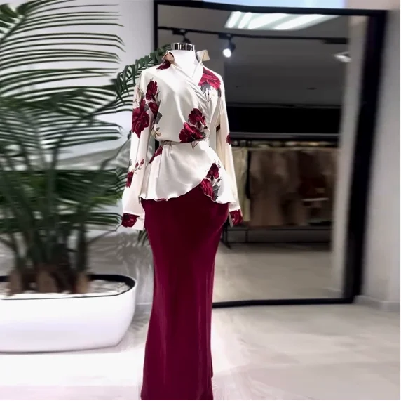 Fashion 2025 Summer Sexy Elegant 2 Piece Sets Womens Outfits New Fashionable V-Neck Patchwork Printed Lace Up Slim Fit Skirt Set
Fashion 2025 Summer Sexy Elegant 2 Piece Sets Womens Outfits New Fashionable V-Neck Patchwork Printed Lace Up Slim Fit Skirt Set