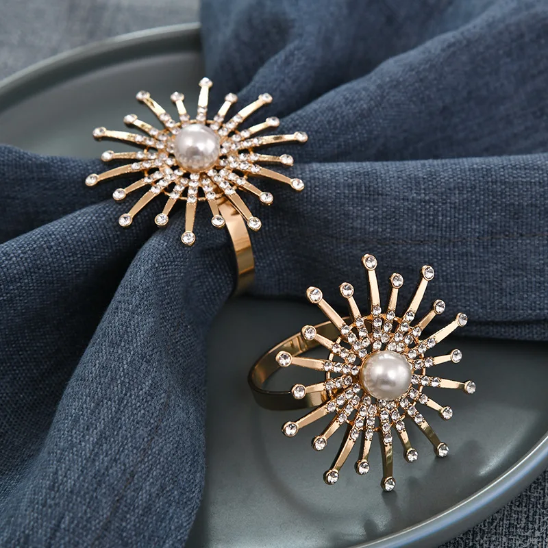 12Pieces/Pack Golden napkin ring holders Metal decoration table noël napkin holder restaurant/Hotel Wedding Table
12Pieces/Pack Golden napkin ring holders Metal decoration table noël napkin holder restaurant/Hotel Wedding Table
