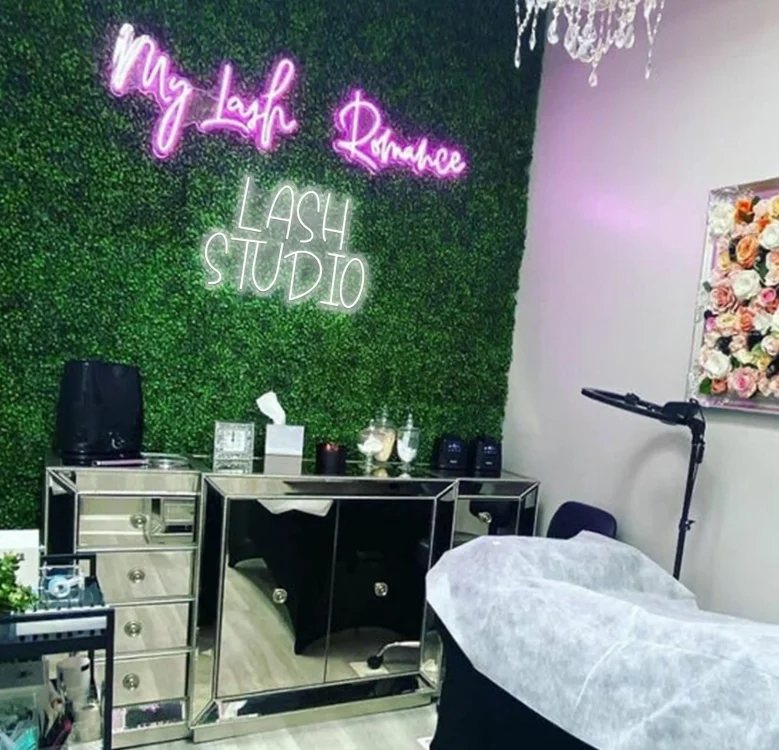 Неоновая вывеска Lash Studio: светодиодный декор для салона красоты, студии, офиса, лаунж-зоны для наращивания ресниц
Неоновая вывеска Lash Studio: светодиодный декор для салона красоты, студии, офиса, лаунж-зоны для наращивания ресниц