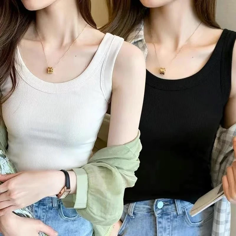 Plus Size Women Summer Ribbed Camisole Sleeveless Slim Fit Tank Top Soft Elastic Basic Casual Top Inner Outer Wear Layering
Plus Size Women Summer Ribbed Camisole Sleeveless Slim Fit Tank Top Soft Elastic Basic Casual Top Inner Outer Wear Layering