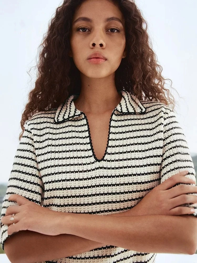 YY26172 ZA25 Summer New Women's Clothing Style Fashion Texture Knitted Long sleeved V-neck Top with Collar 1274589
YY26172 ZA25 Summer New Women's Clothing Style Fashion Texture Knitted Long sleeved V-neck Top with Collar 1274589