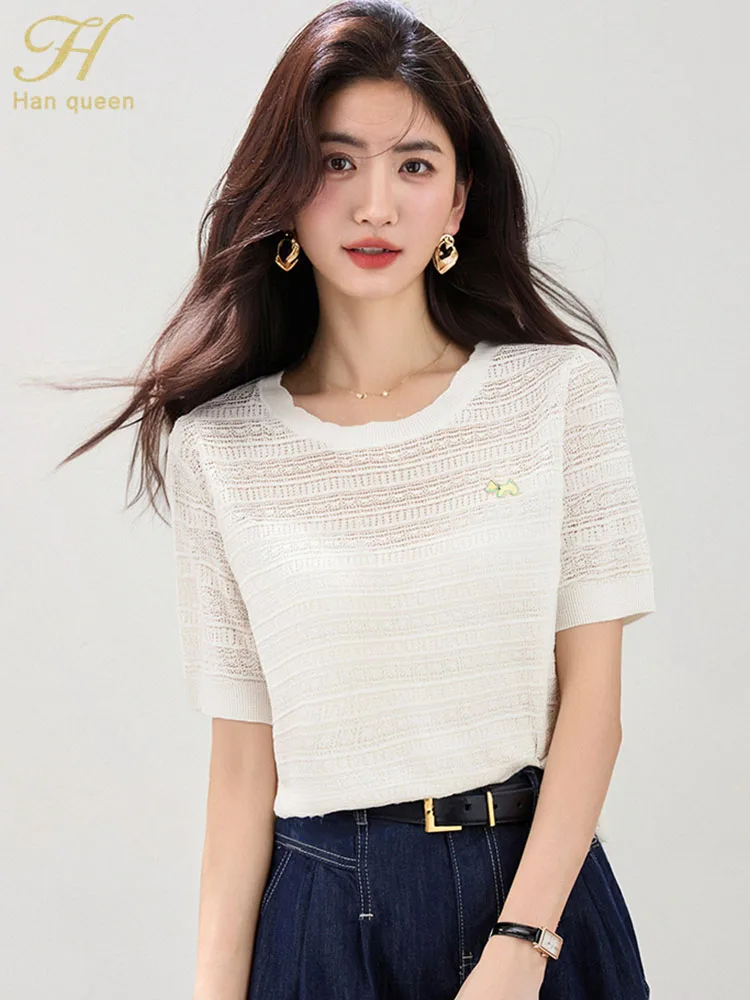 H Han Queen 2025 Summer Elegant Chic Simple Hollowed Out Tops O-Neck Loose Knitwear Women's Sweater Casual Short Sleeve Pullover
H Han Queen 2025 Summer Elegant Chic Simple Hollowed Out Tops O-Neck Loose Knitwear Women's Sweater Casual Short Sleeve Pullover