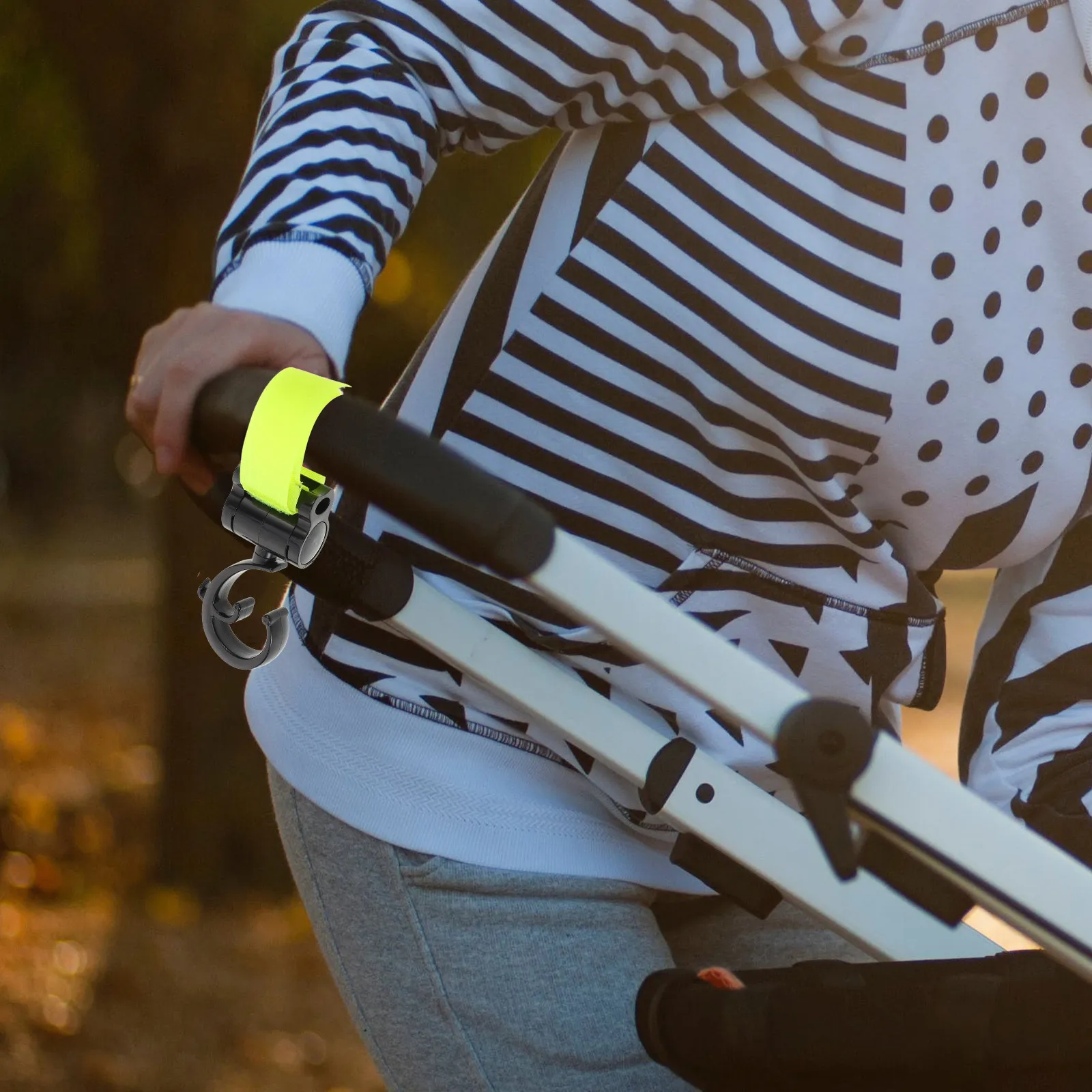 Hook Baby Stroller Accessories Multi-Functional Hanging Hook for Bags and Diapers No Drilling Required Sturdy Plastic
Hook Baby Stroller Accessories Multi-Functional Hanging Hook for Bags and Diapers No Drilling Required Sturdy Plastic
