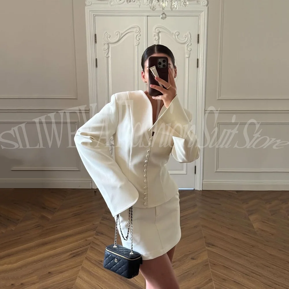 Весенний женский костюм в уличном стиле: однобортный пиджак и юбка на заказ для офиса, свадьбы, вечеринки, выпускного вечера (2 предмета)
Весенний женский костюм в уличном стиле: однобортный пиджак и юбка на заказ для офиса, свадьбы, вечеринки, выпускного вечера (2 предмета)