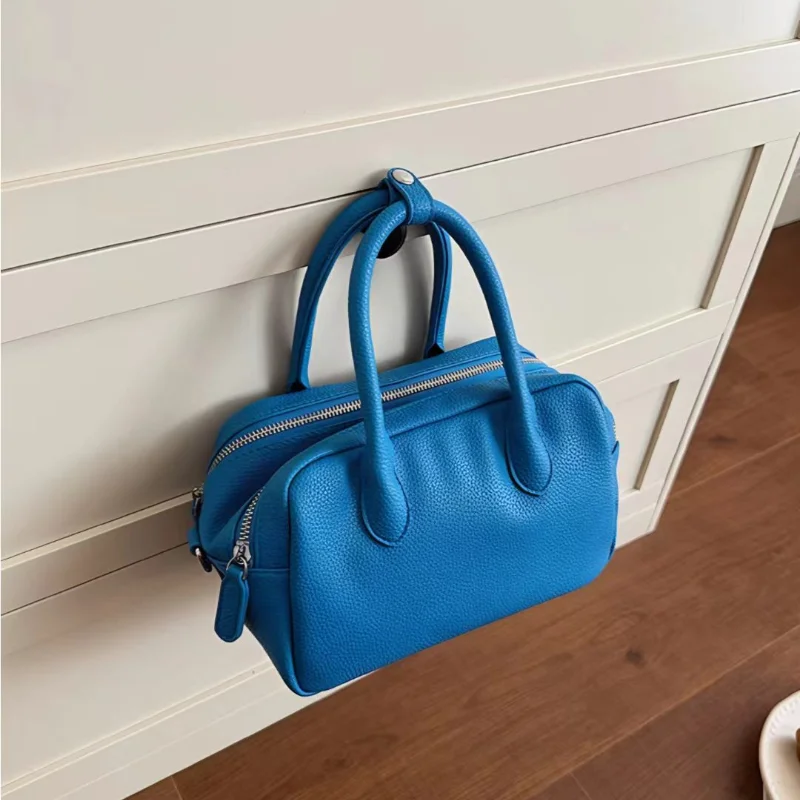 Women PU Lychee Pattern Handbag Fashionable Boston Zipper Shoulder Bag Large Capacity Solid Color HighQuality Commute Travel Bag
Women PU Lychee Pattern Handbag Fashionable Boston Zipper Shoulder Bag Large Capacity Solid Color HighQuality Commute Travel Bag