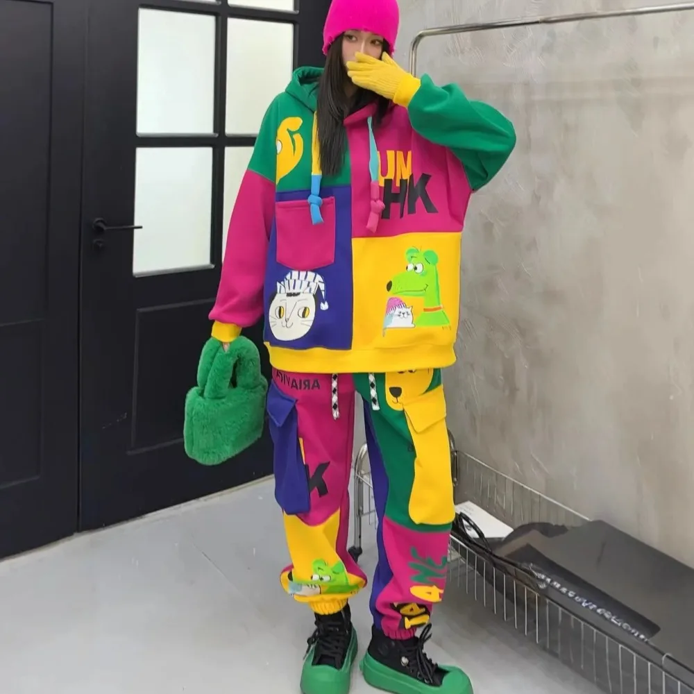 Winter's New High-end Splicing Contrasting Hooded Sweatshirt and Sweatshirt Women's Suit Is A Lazy Wind Plush Warm Two-piece Set
Winter's New High-end Splicing Contrasting Hooded Sweatshirt and Sweatshirt Women's Suit Is A Lazy Wind Plush Warm Two-piece Set