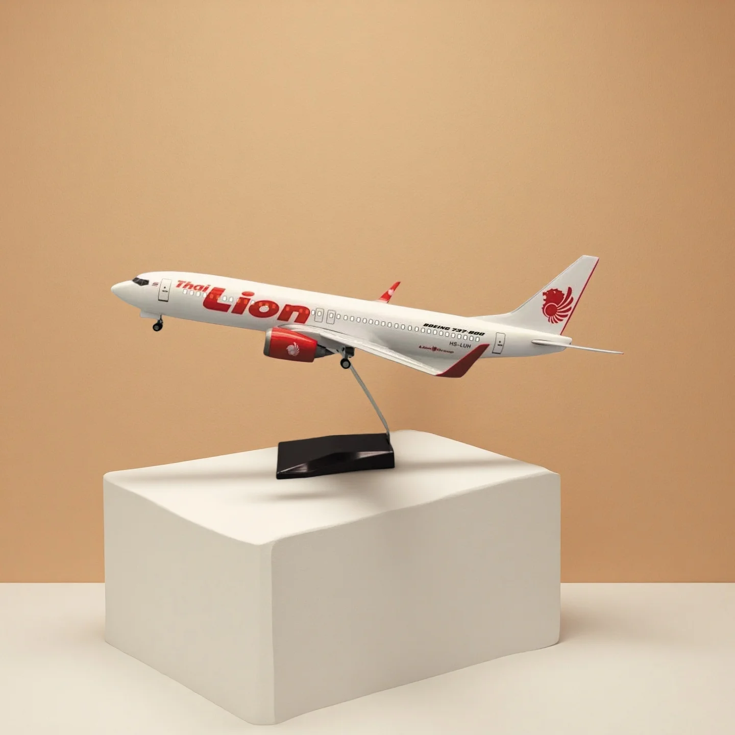 1:85 Scale Plane model Airplane B737 Lion Aeroplane 737 Aircraft Model With Base Landing Gears Resin Planel Toys For kids
1:85 Scale Plane model Airplane B737 Lion Aeroplane 737 Aircraft Model With Base Landing Gears Resin Planel Toys For kids