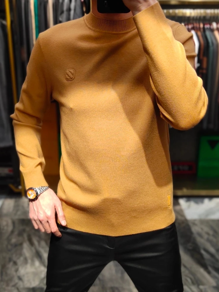 Мужской трикотажный базовый свитер Faionable: комфортный, модный, универсальный, для осени и зимы, новинка D95, высокое качество.
Мужской трикотажный базовый свитер Faionable: комфортный, модный, универсальный, для осени и зимы, новинка D95, высокое качество.