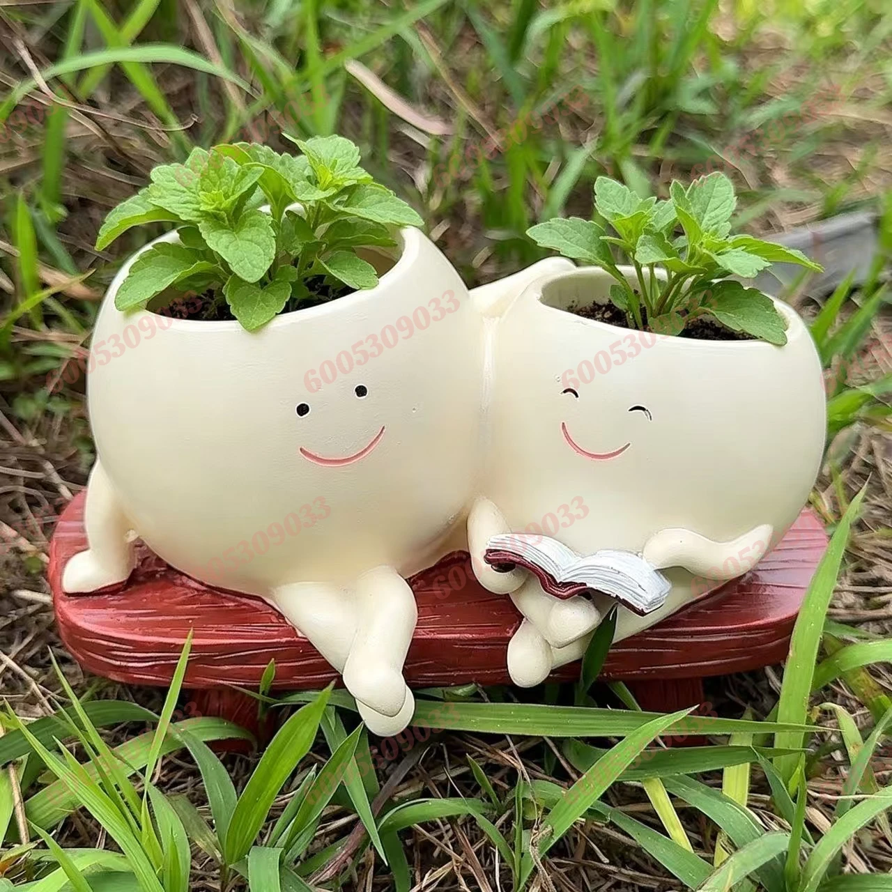 Resin Hanging Planter Smile with Drainage Hole Succulent Flower Home Garden Flower Container
Resin Hanging Planter Smile with Drainage Hole Succulent Flower Home Garden Flower Container
