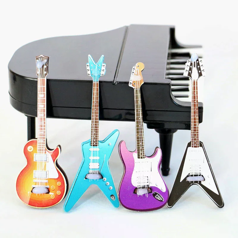 1/12 Dollhouse Guitar Toys Mini Musical Instrument Model Doll House Decoration Accessories
1/12 Dollhouse Guitar Toys Mini Musical Instrument Model Doll House Decoration Accessories