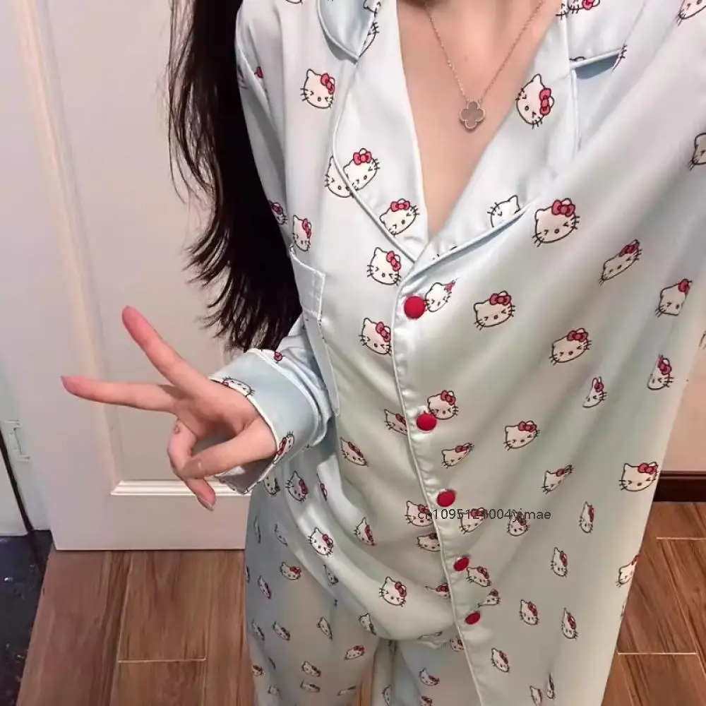 Cute Sanrio Hello Kitty Ice Silk Pajamas Women Spring Autumn New Cartoon Pattern Fashion Blue Cardigan Long Sleeve Homewear Set
Cute Sanrio Hello Kitty Ice Silk Pajamas Women Spring Autumn New Cartoon Pattern Fashion Blue Cardigan Long Sleeve Homewear Set
