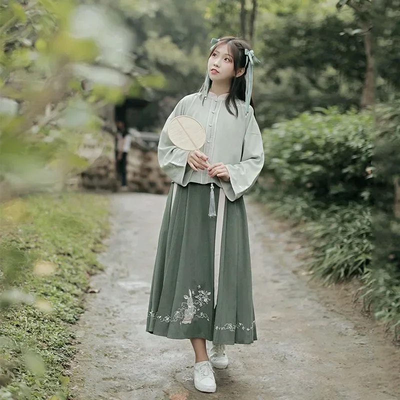 Chinese Traditional Style Women Hanfu Dress Green Stand Up Collar Long Sleeved Top Rabbit Embroidered Skirt Student Clothing
Chinese Traditional Style Women Hanfu Dress Green Stand Up Collar Long Sleeved Top Rabbit Embroidered Skirt Student Clothing
